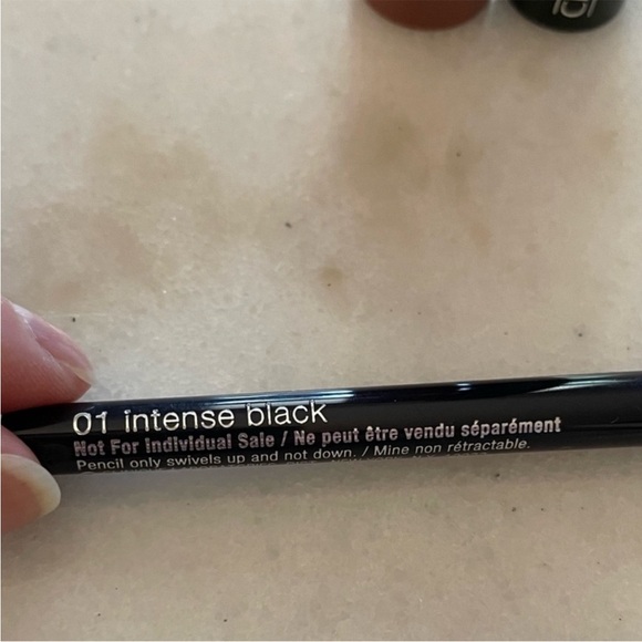 Clinique lipstick/eyeliner/mascara bundle - Picture 3 of 10